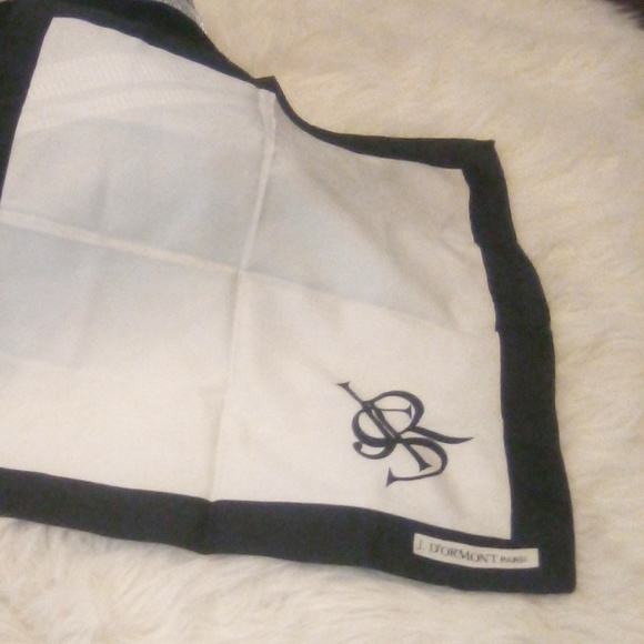 Ladies J Dormont Scarve - Picture 1 of 3